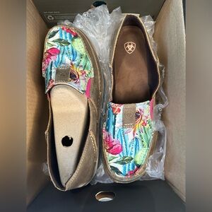 Ariat Women’s Cruiser Slip On Size 10